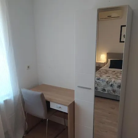 & Poppy Rose 3* Zadar