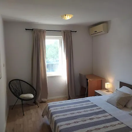 Bed & Breakfast & Poppy Rose 3*