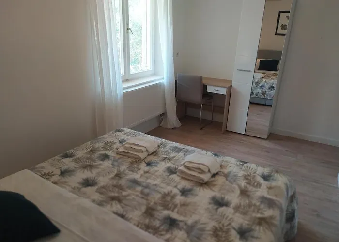 לינה וארוחת בוקר & Poppy Rose