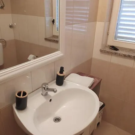 Oda ve Kahvaltı & Poppy Rose 3*