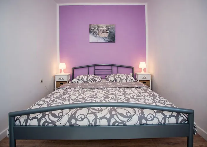 Bed & Breakfast & Poppy Rose 3*